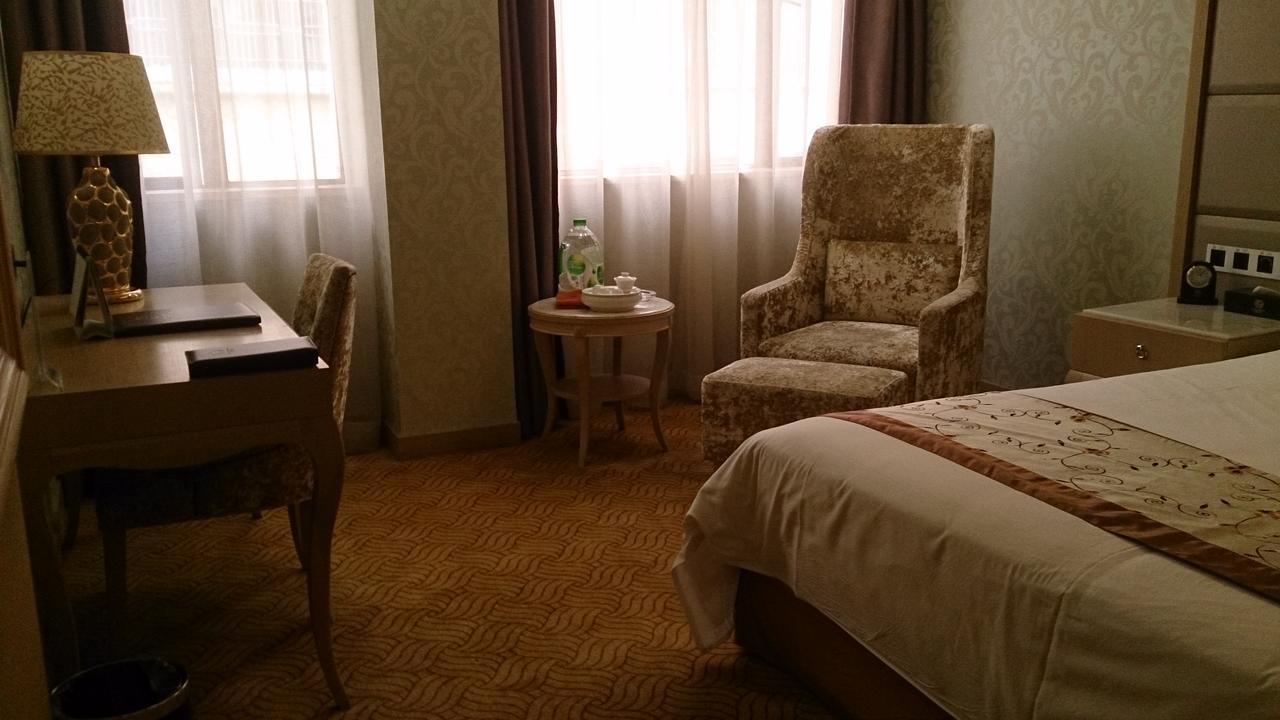Shantou Oujue Hotel エクステリア 写真